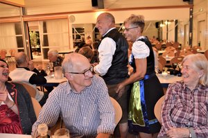 2019119 Dirndl Foto Breitmaier 8