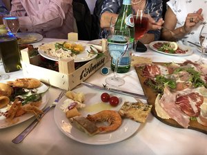 20190510 Mittwochsgruppe Neumann Pizzeria