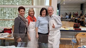 Helferteam Organisation und Kuchenverkauf