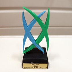Der Pokal bei den Tanzsportturnieren des TC Schwarz-Weiß RT am 23.03.2025