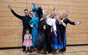 Bohns, Brandstetters, Kuchenbeckers beim Turnier der Stuttgarter Tanzsporttage