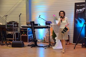Moderatorin Lilly Neumann