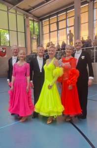 Barbara, Holm, Annette, Dieter, Beate, Gunther beim ersten Trophy-Tag in Ludwigsburg