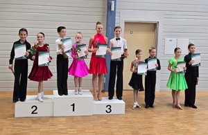 Madeleine und Danile, 4. Platz Jun I D Latein