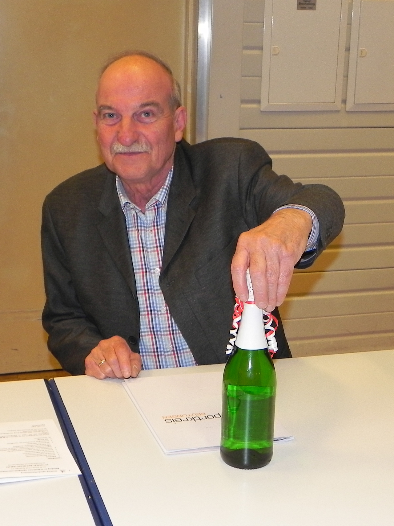 Ehrung Hans-Peter Krampol